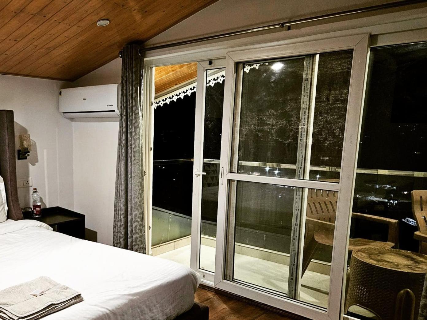 Weekend Vibes Bed & Breakfast Kasauli Exterior foto